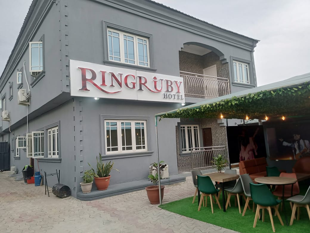 Ring Ruby Hotel Sangotedo - Tranquil boutique hotel in United Estate, Sangotedo, Lagos